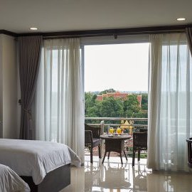 Twin room with balcony - Continental Plaza Vientiane